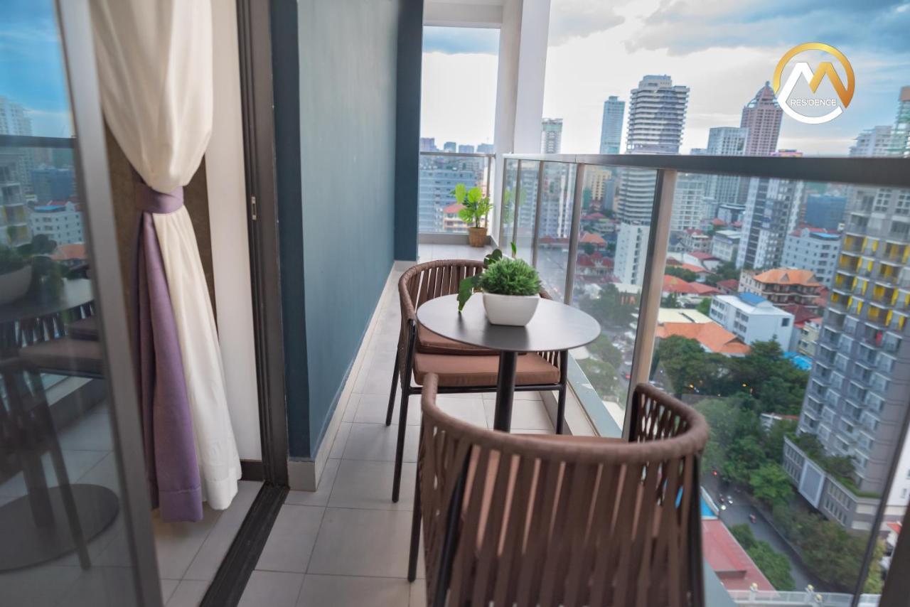 Infinity Pool Hotel Phnom Penh Down To 24 Usd In M Residence Eksteriør billede