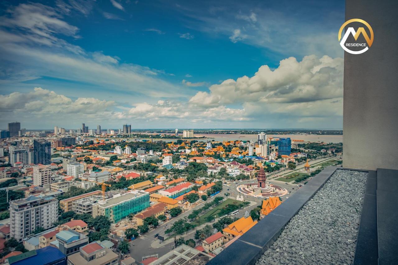 Infinity Pool Hotel Phnom Penh Down To 24 Usd In M Residence Eksteriør billede